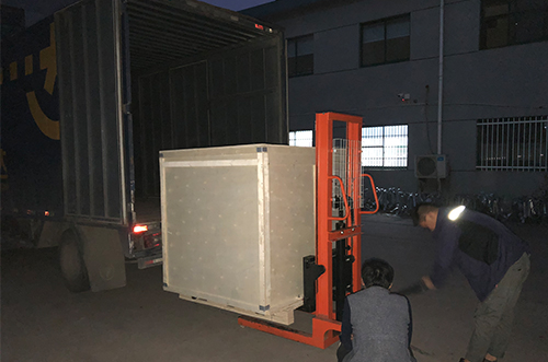 永州客戶SMT設(shè)備專車送貨，貨到上門安裝調(diào)試