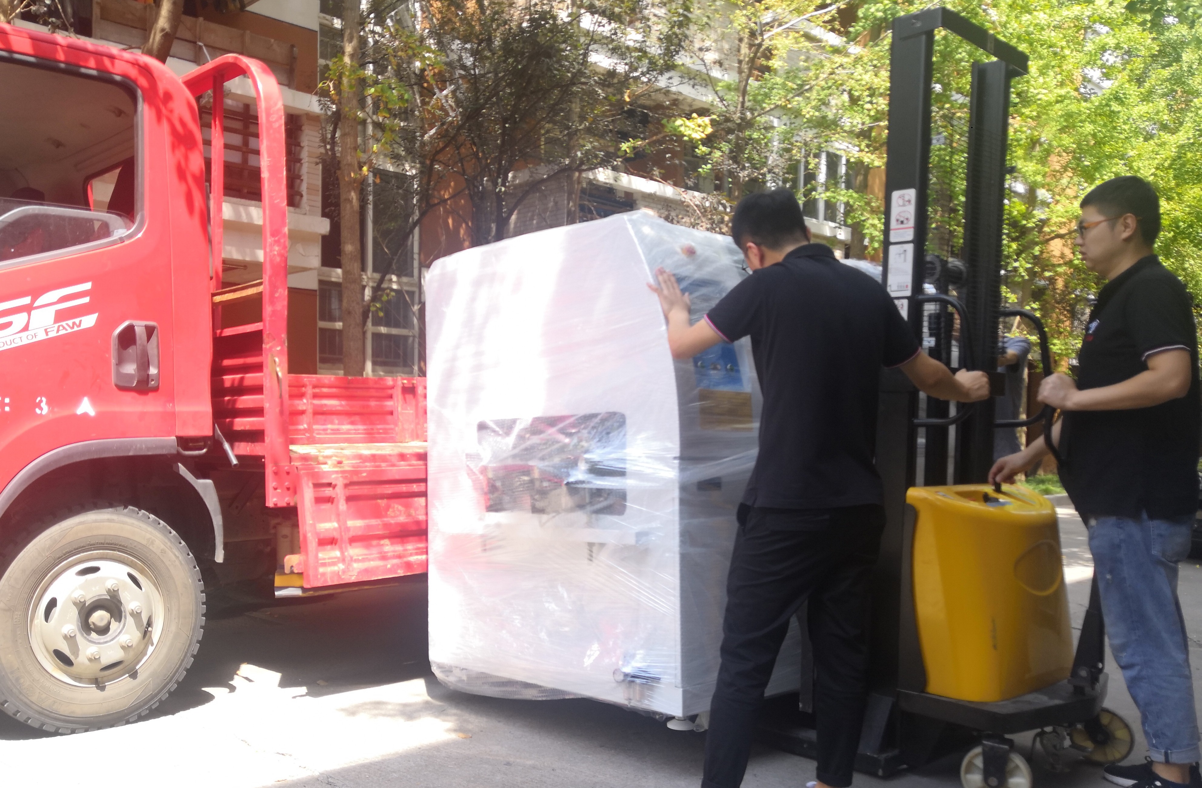 同舟共濟，一起拼搏加油??！